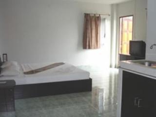 Artha Hotel 2*